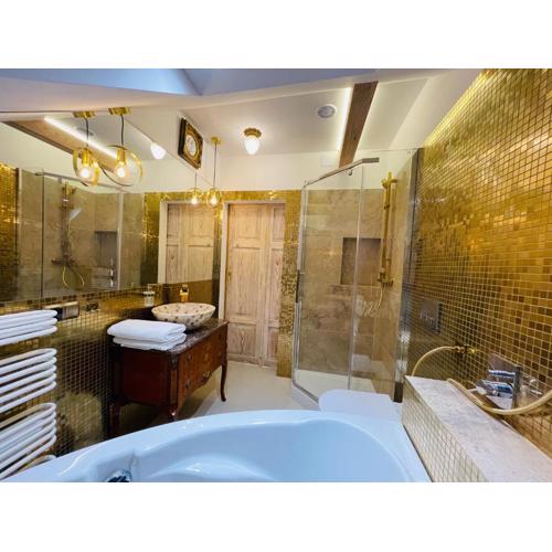 LOFT W RYNKU Z JACUZZI