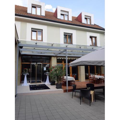 LONDON Boutique hotel & Restaurant