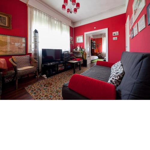 Lonyay Street Apartment