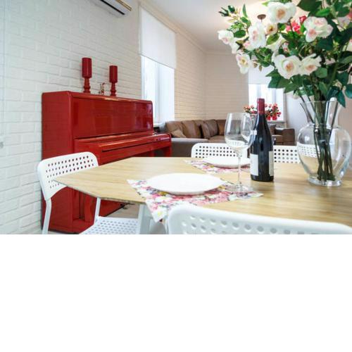 Lotos for You Apartments 2, RED PIANO