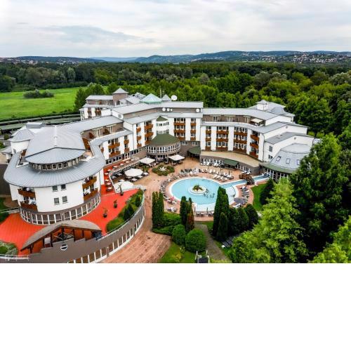 Lotus Therme Hotel & Spa