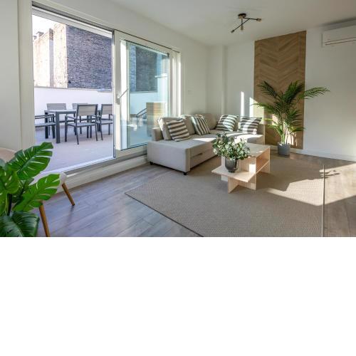 Lovag 12 Terrace Designer Home