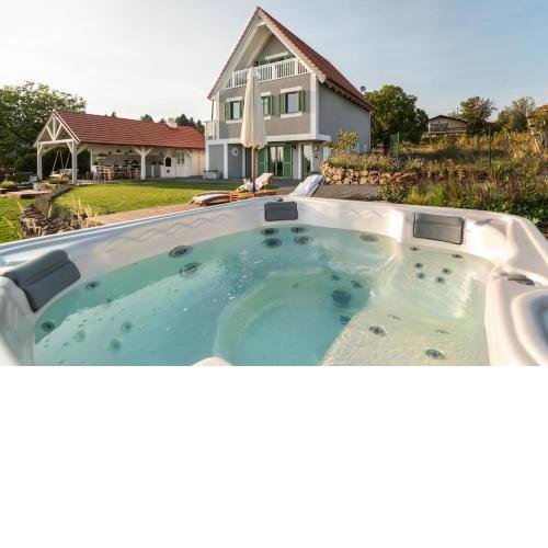Lovassy Lodge Vendégház