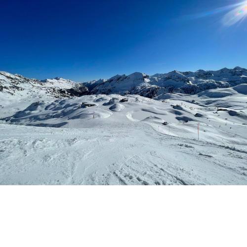 Lovely 3 Bedroom Apartment, Ski in/Ski out