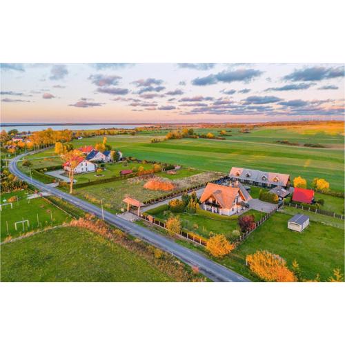 Lovely Apartment In Darlowo With Wifi