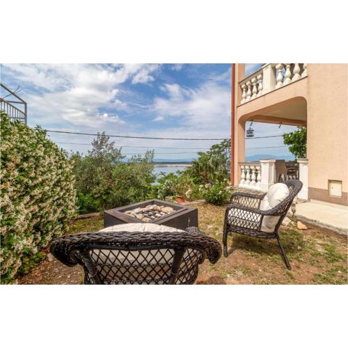 Lovely Apartment In Dramalj
