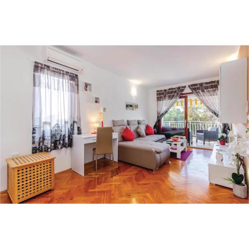 Lovely Apartment In Jadranovo With Wifi