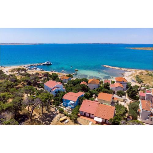 Lovely Apartment In Kosljun With Wifi