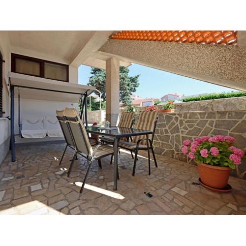 Lovely apartment in Krk