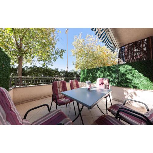 Lovely Apartment In Makarska With Wifi