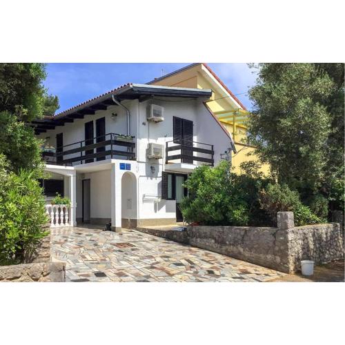 Lovely Apartment In Mali Losinj