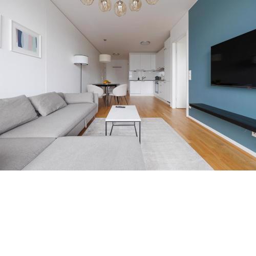 Lovely Apartment in Marina Tower - 10min to City Center