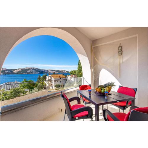 Lovely Apartment In Stara Novalja