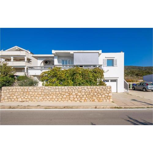 Lovely Apartment In Stara Novalja