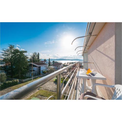 Lovely Apartment In Sveti Filip I Jakov