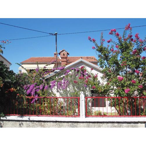 Lovely apartment only 500 m from the sea