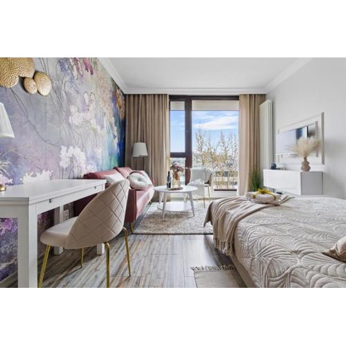 Lovely BOUTIQUE studios 2x1BR nearby Chopin Airport & 15 min to Centre by tram