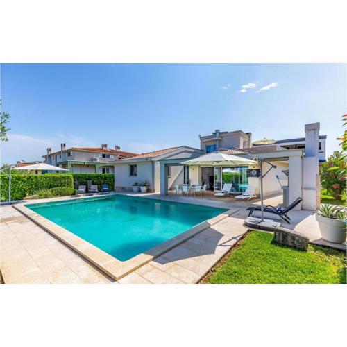 Lovely Home In Banjole With Wifi