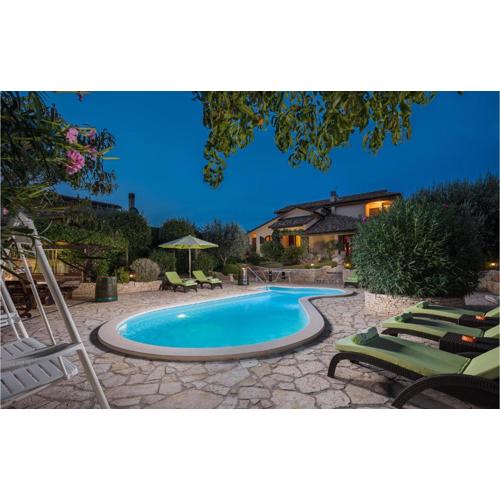 Lovely Home In Buje With Wifi