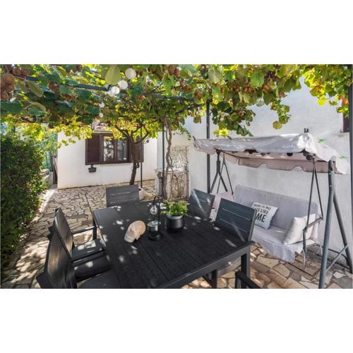 Lovely Home In Kukci With Wifi