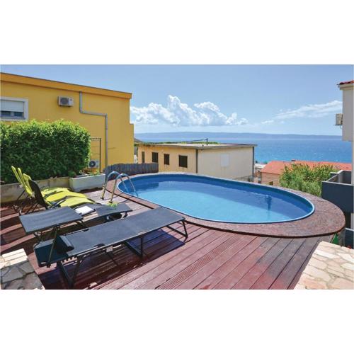 Lovely Home In Podstrana With Wifi
