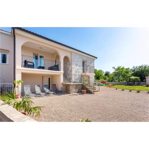 Lovely Home In Rasopasno With Wifi