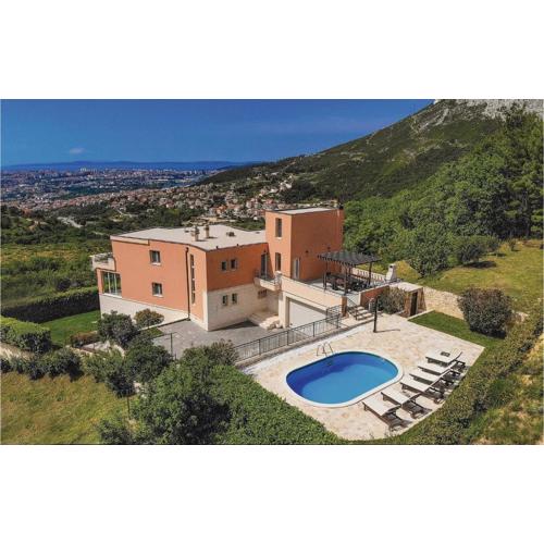 Lovely Home In Solin With Sauna