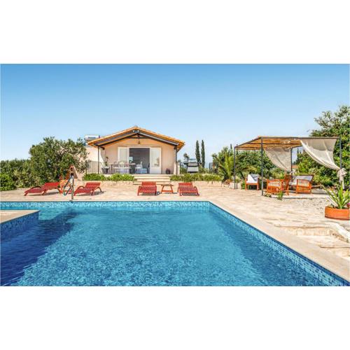 Lovely Home In Sutivan