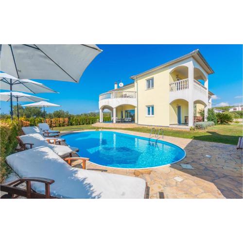 Lovely Home In Turanj
