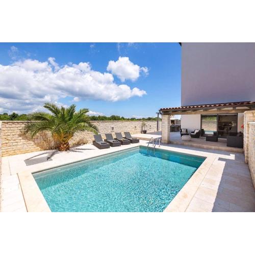 Lovely Istria (with private pool)