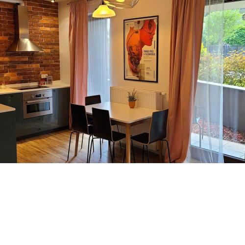 Lovely One-Bedroom Condo With Patio.