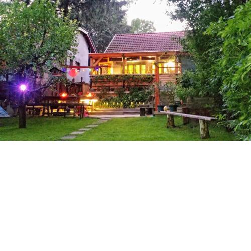 Lovely vacation house at river Tisza , Hangulatos nyaraló a szegedi Tisza - Maros toroknál