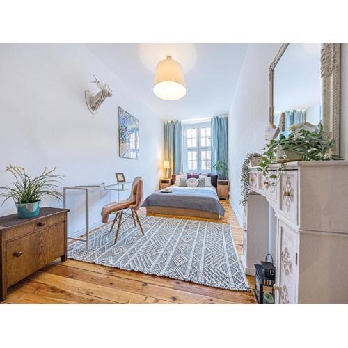 LTS RENT Comfortable OLD TOWN & ART, Three Rooms