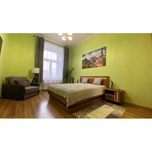 LublinBNB - exclusive FAMILY APARTMENT ------ in the heart of Lublin -------------------------------- bedroom & living room & kitchen