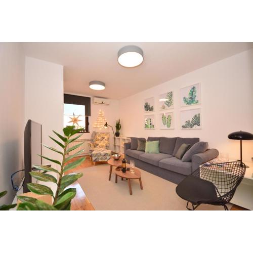 Lucky 13 apartment