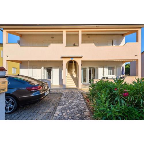 LUCREZIA house with apartments