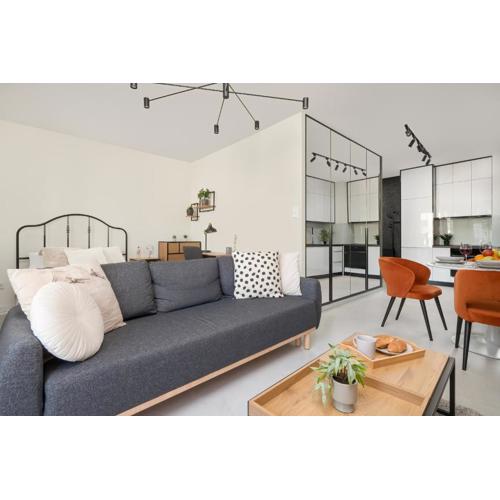 Luksusowe Studio w Łodzi z Biurkiem, Balkonem i Klimatyzatorem by Renters Prestige