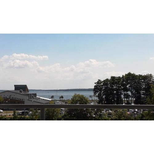Luksusowy apartament z widokiem na jezioro