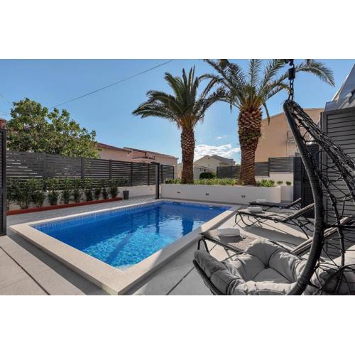 Lulani Makarska pool apartment