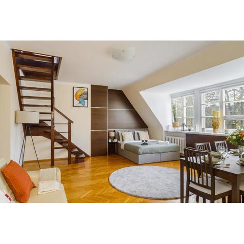 Lumina duplex apartment in Old Town Warsaw