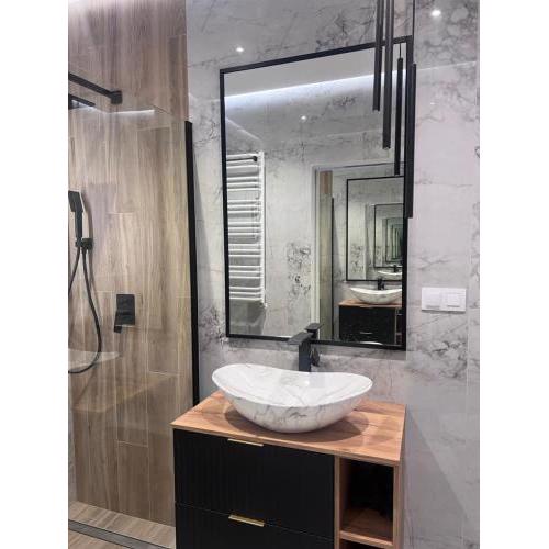 Luna Deluxe Centrum- River Point