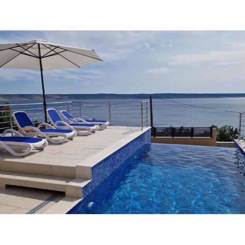 Luna Maris app 2 with balcony and swimming pool