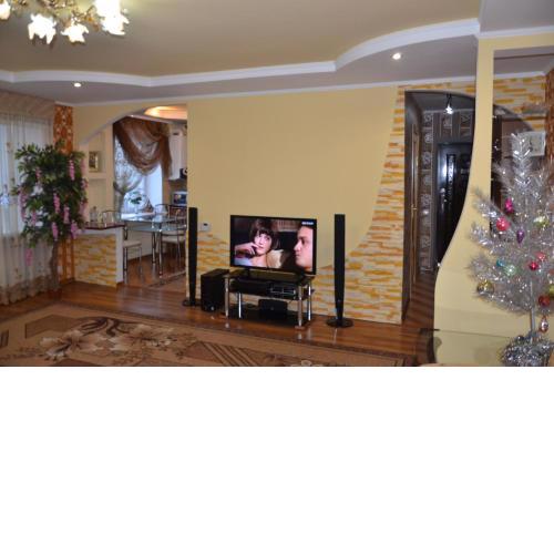 Lupova Home