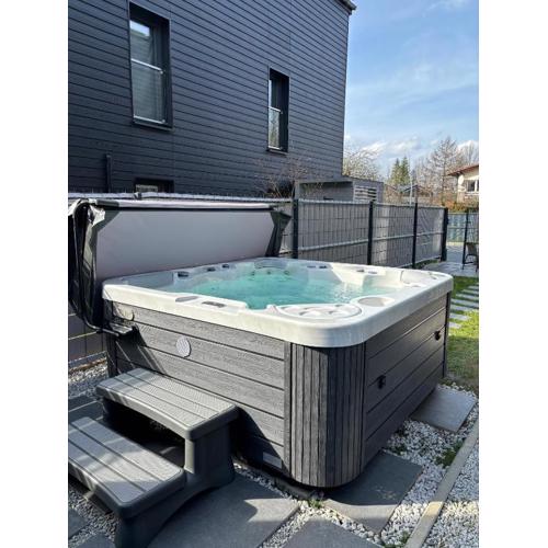 Lux Apart - Apartamenty z jacuzzi i sauną nad Wisłą