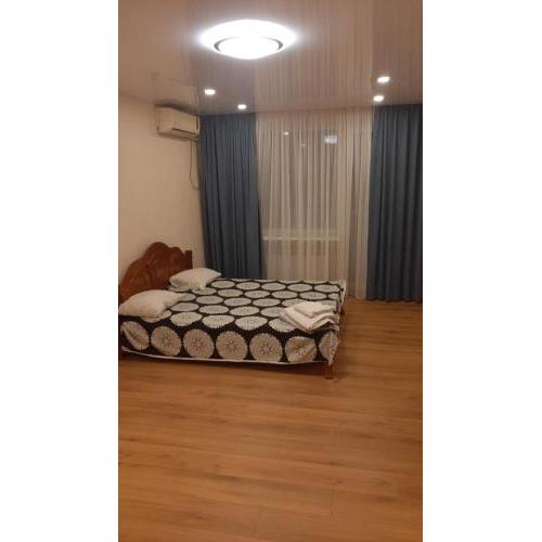 Lux Apartment Вокзал. Надежды Алексеенко 30