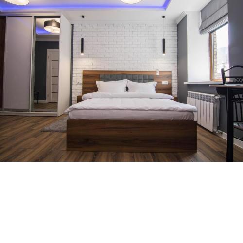 LUX Apartment near Arena City