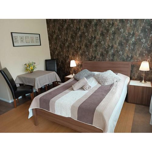 Lux Apartment Small