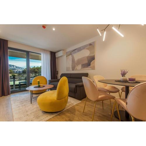 Lux Ella Apartment With Shared Pool
