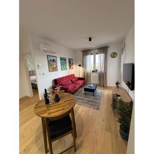 Lux GEM, 1BDR, free parking