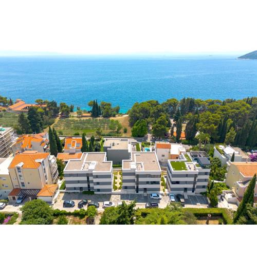 LUX Holiday Apartment on KASUNI Beach in Split